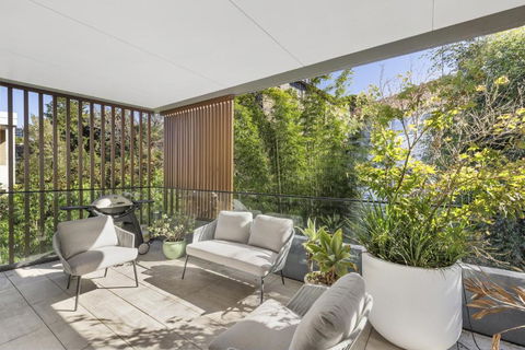YAWA1B - Bellevue Hill Penthouse - Accommodation Burleigh 2