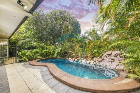 ZEN TREETOPS - Boutique 2-BR Apt W/ Private Pool - Accommodation Burleigh 0