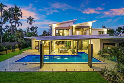 ZenLux Massive 5-BR Holiday Home - Pool - BBQ - Accommodation Burleigh 0