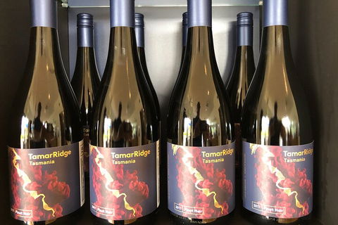 Tamar Valley Wine And Gin Tour With Lunch - Accommodation Burleigh 4