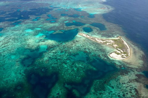 Pink Lake + Abrolhos Islands Scenic Flight - Accommodation Burleigh 5