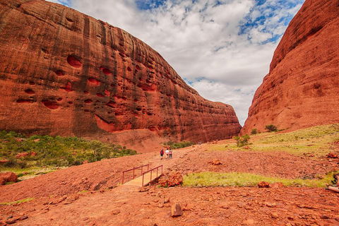 Kata Tjuta Sunrise And Valley Of The Winds Half-Day Trip - Accommodation Burleigh 3