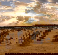 Pinnacle Desert Sunset and Night-time Stargazing Tour from Perth - Accommodation Burleigh