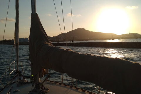 Townsville Small Group Sunset Sail Sailing Cruise Boat Tour Charter Hire - Accommodation Burleigh 2