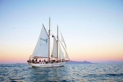 Fly & Sail Package (With Providence) - Accommodation Burleigh 1