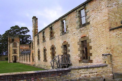 Grand Historical Port Arthur Tour From Hobart - Accommodation Burleigh 3