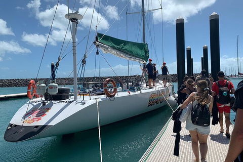 2-Night Whitsundays Sailing Cruise Incl. Whitehaven Beach & Great Barrier Reef - Accommodation Burleigh 0
