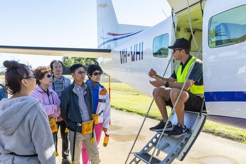 Scenic Flight - Great Barrier Reef, Heart Reef, Whitehaven Beach & Hill Inlet! - Accommodation Burleigh 1