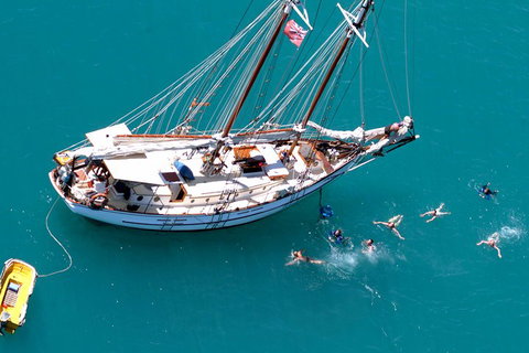Whitsunday Islands Private Sailing Experience With Snorkeling & Langford Reef - Accommodation Burleigh 1