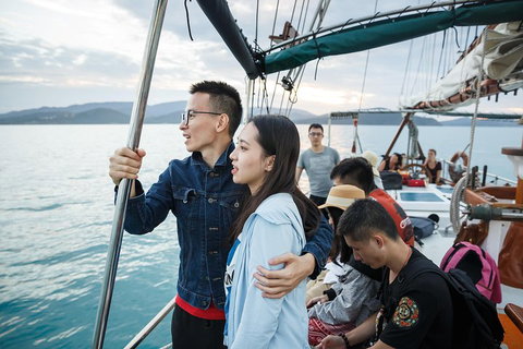 Whitsunday Islands Private Sailing Experience With Snorkeling & Langford Reef - Accommodation Burleigh 2