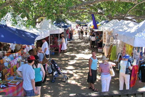 Sunshine Coast Eumundi Markets Return Minibus Transfer - Accommodation Burleigh 2