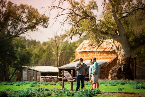 Yura Udnyu - Our Culture, Your Culture (Aboriginal Cultural Walk) - Accommodation Burleigh 0